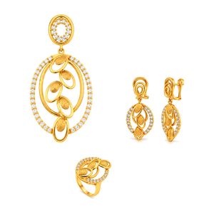 18K Gold Set with Exceptionally Brilliant Stones