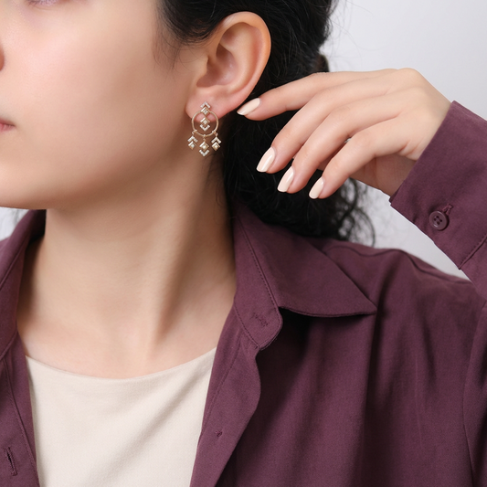 أقراط عيار 18 بتصميم متدلي مع دائرة