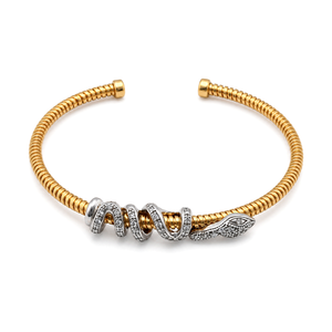 18K Gold Bracelet with Elegant Twisted Snake Design