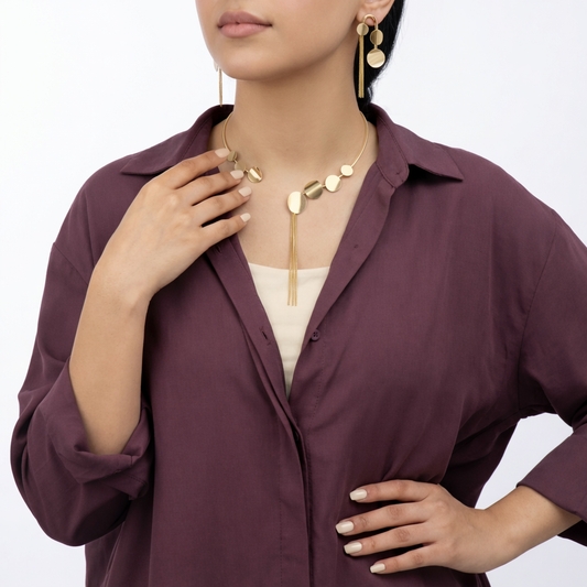 نصف طقم ذهب عيار 18 دوائر بتصميم عقد مفتوح