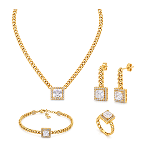 18K Gold Set with Square Stone Design