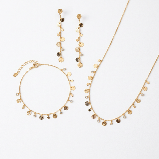 نصف طقم عيار 18 بتعليقات متدلية متنوعة