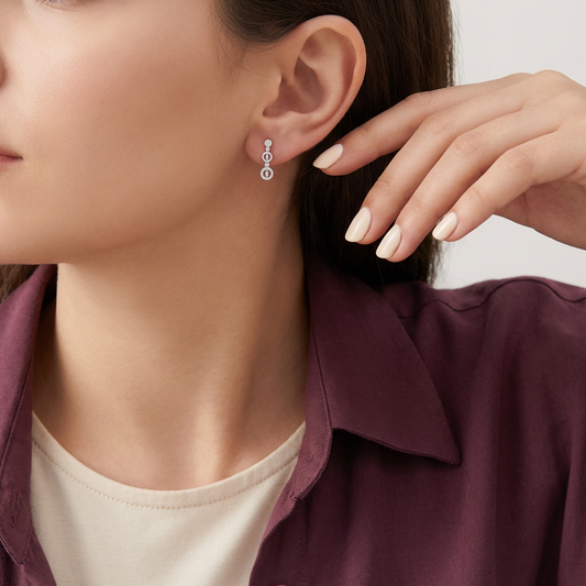 أقراط عيار 18 بتصميم متدلي طويل