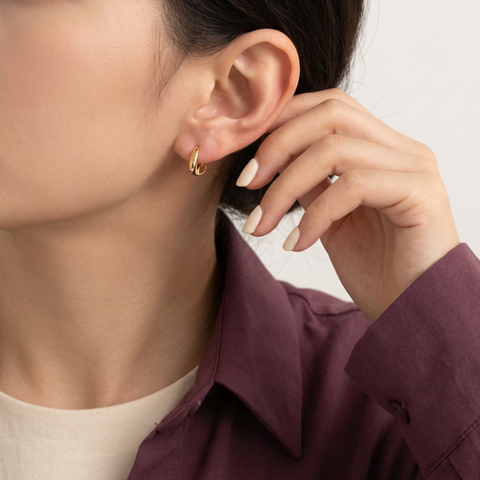 أقراط عيار 18 بتصميم هندسي