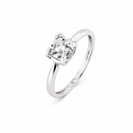 18K Diamond Ring with Engagement Large Stone Design