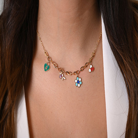 عقد مرح وفرح ذهب عيار 18 باشكال ملونة جذابة