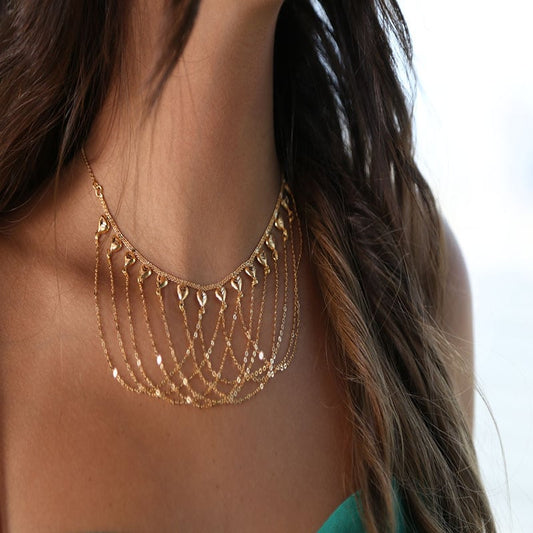 عقد هايدرنجا ذهب عيار 21 بتصميم سلاسل متدلية