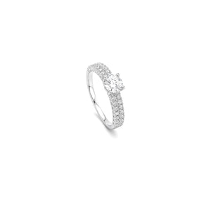 18K White Gold Ring with Shiny Center Stone Design