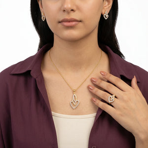 18K Gold Set with Love Design