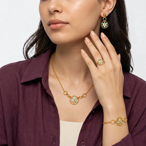 18K Gold Kids Set with Flower in Circle Design