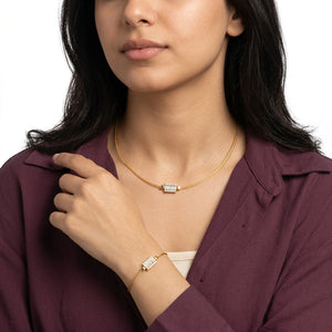 18K Gold Half Set with Simple Horizontal Bar Design