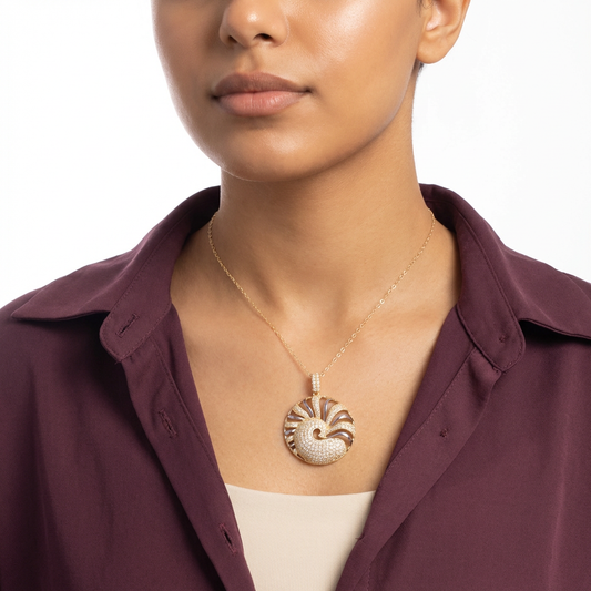 18K Gold Pendant with Circular Design