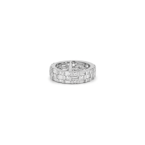 18K White Gold Wedding Band with Sleek Slim Band Design
