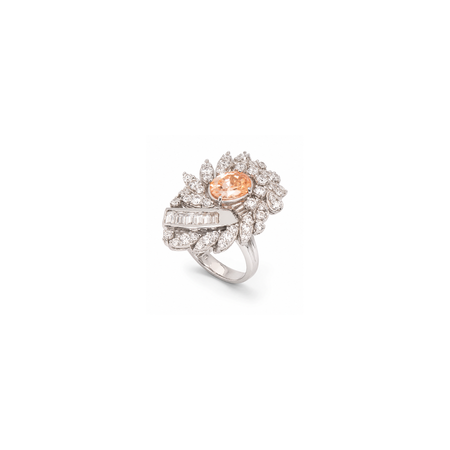 18K White Gold Ring with Berli Shining Gemstones Design