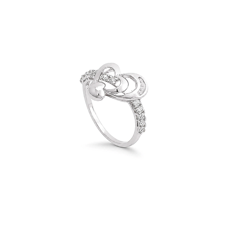 18K White Gold Ring with Heart Design
