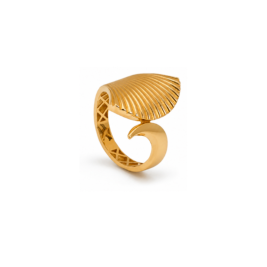 21K Gold Ring with Shell Design
