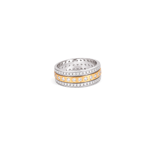 18K Gold Ring with Smooth Polished Band Design