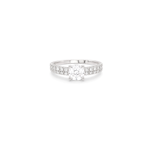 18K White Gold Ring with Shiny Center Stone Design