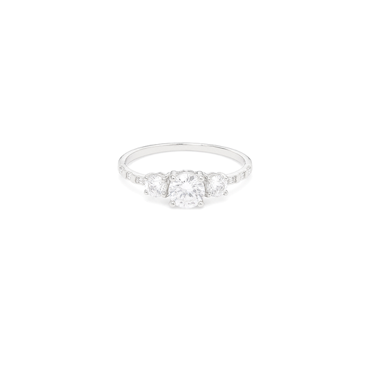 18K White Gold Ring with Modern Elegant Stone Design