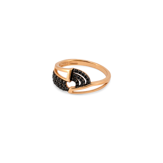 18K Gold Ring with Stone Design In Black