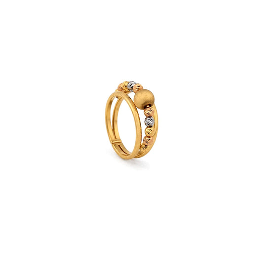 18K Gold Ring with Queen World Design
