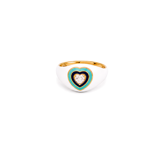 18K Gold Ring with Delicate Hearts Shaped Stone Design
