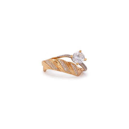 18K Gold Ring with Angelica Shining Gemstones Design