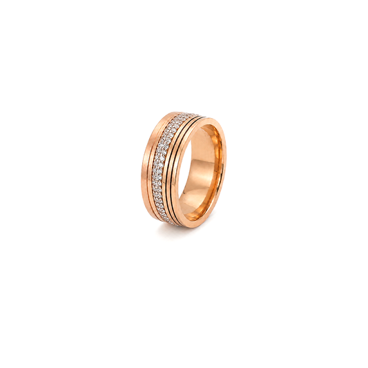 18K Gold Wedding Ring with Suzan Sparkling Stones Design