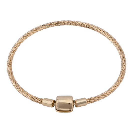 أسورة عيار 18 بتصميم مجدول