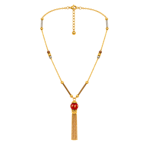 طقم ذهب عيار 21 بتصميم خرز أحمر متدلي