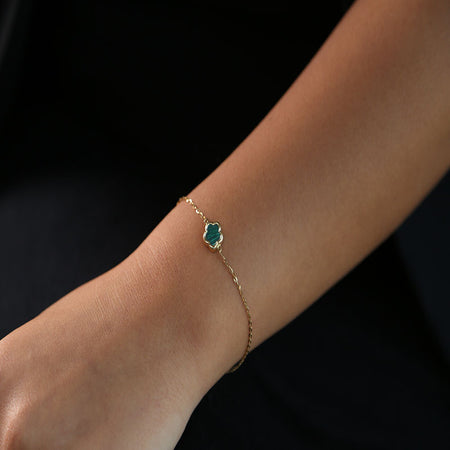 18K Chain Bracelet with Floral Stone Design In Green