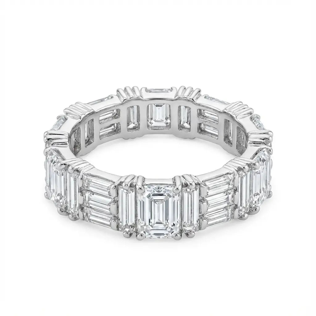 دبلة بريقيت ذهب عيار 18 بفصوص لامعة - Ghamieh