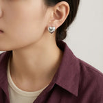 أقراط ذهب أبيض عيار 18 بتصميم قلب - Ghamieh