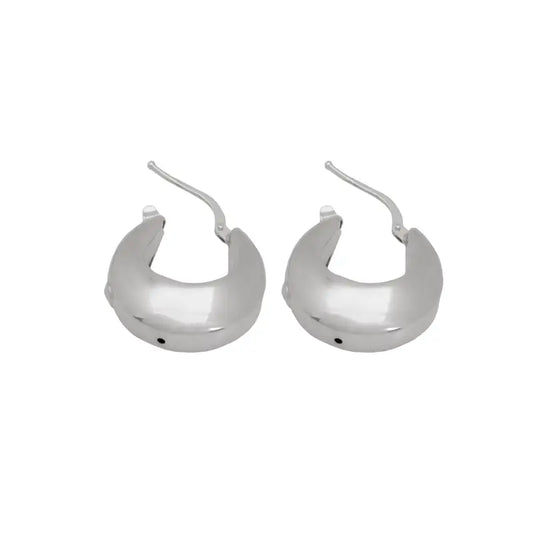 أقراط ذهب أبيض عيار 18 بتصميم دائري - Ghamieh