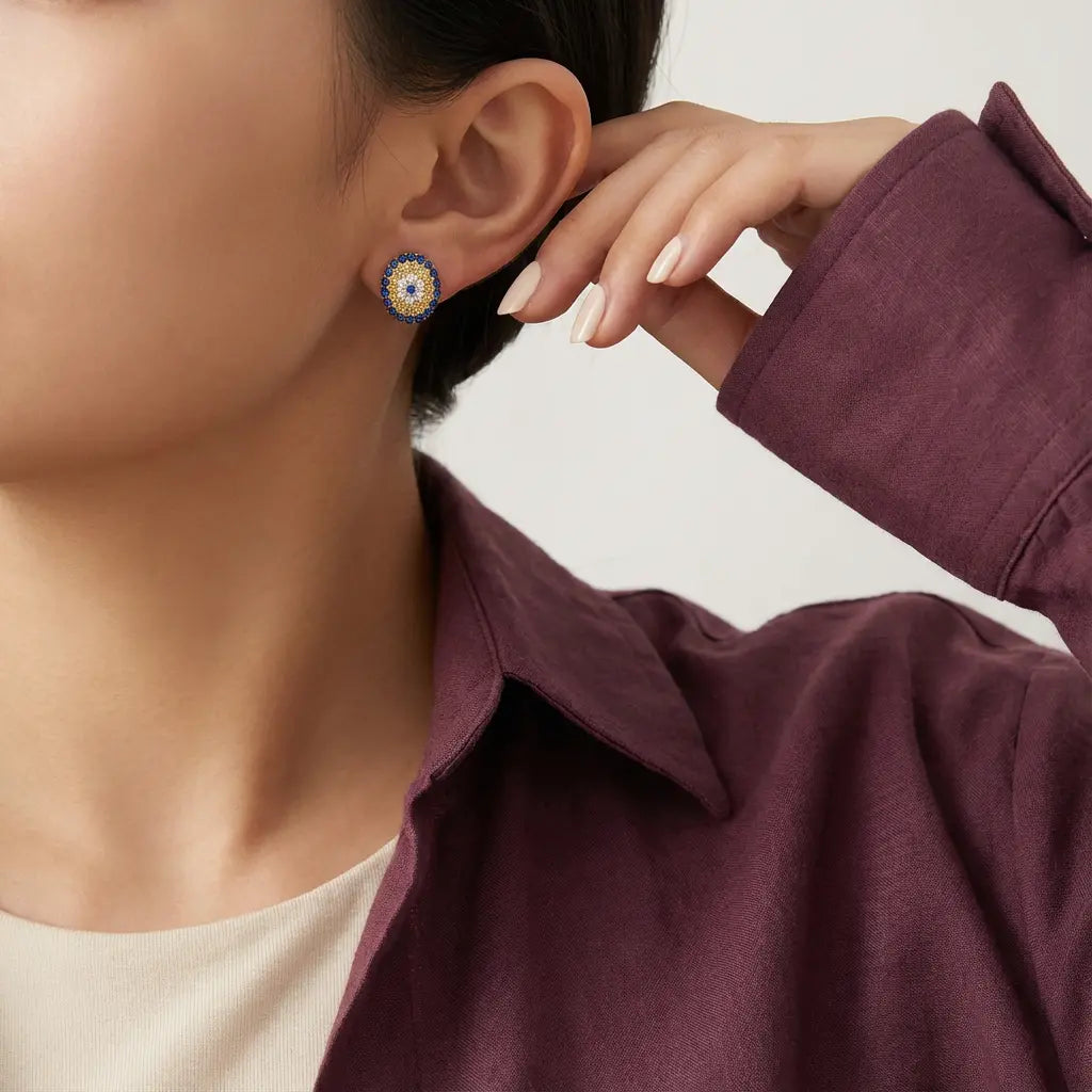 أقراط عيار 18 بتصميم دائري مرصع - Ghamieh