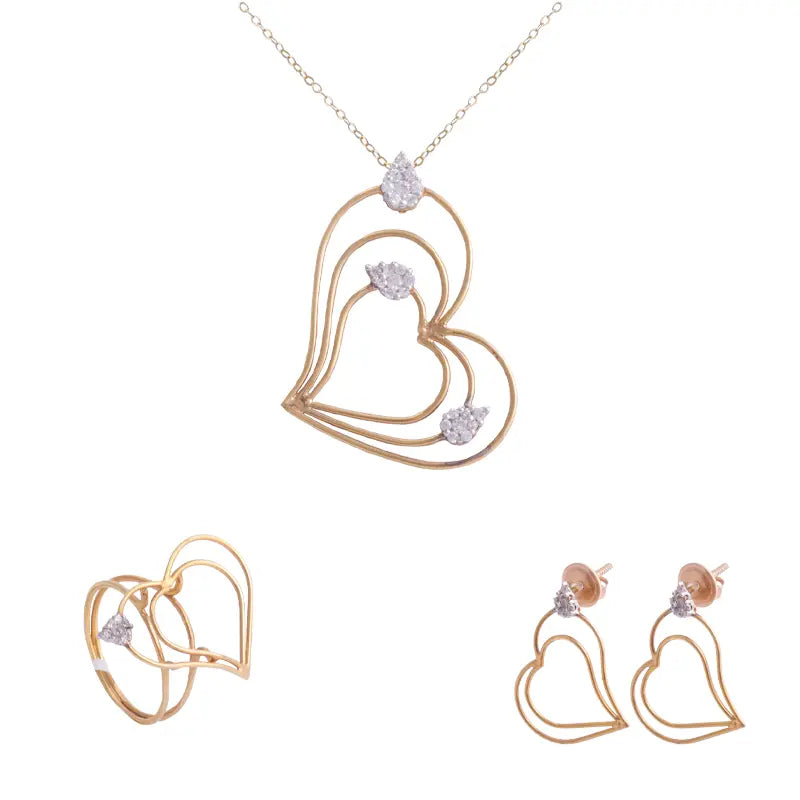 طقم بتصميم قلوب ذهب عيار 18 - Ghamieh