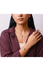 "مدرسه الحب" نصف طقم عيار 18 بفصوص خضراء - Ghamieh