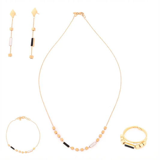 طقم ذهب عيار 18 بتصميم هندسي - Ghamieh