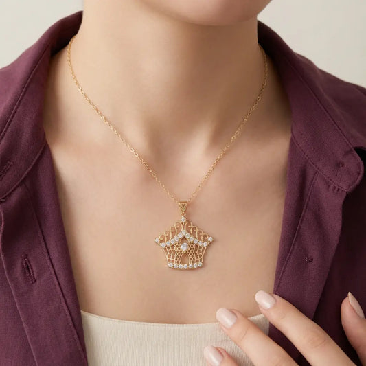 تعليقة ذهب عيار 18 بتصميم تاج - Ghamieh