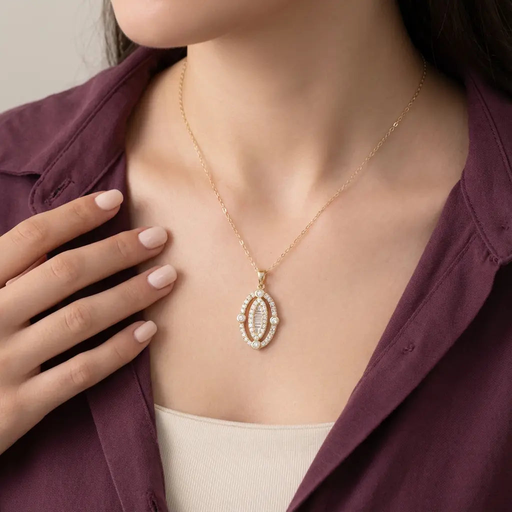 تعليقة ذهب عيار 18 بتصميم بيضاوي مزدوج - Ghamieh