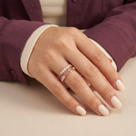 خاتم بريثيوسو من الذهب عيار 18 مزين بفصوص لامعة، تصميم أنيق وعصري من غاميه.