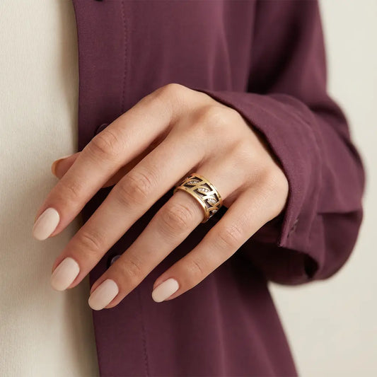 خاتم باولين ذهب عيار 18 بفصوص لامعة - Ghamieh