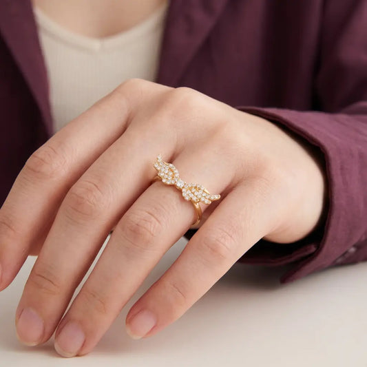 خاتم ذهب عيار 18 بتصميم جناحين - Ghamieh