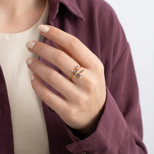 خاتم ذهب عيار 18 بتصميم نجمة ملونة - Ghamieh