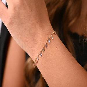 18K Chain Bracelet with Leaves Design
