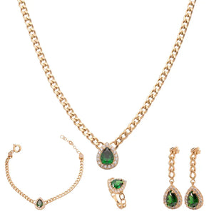 18K Gold Set with A Green Stone That Loves You
