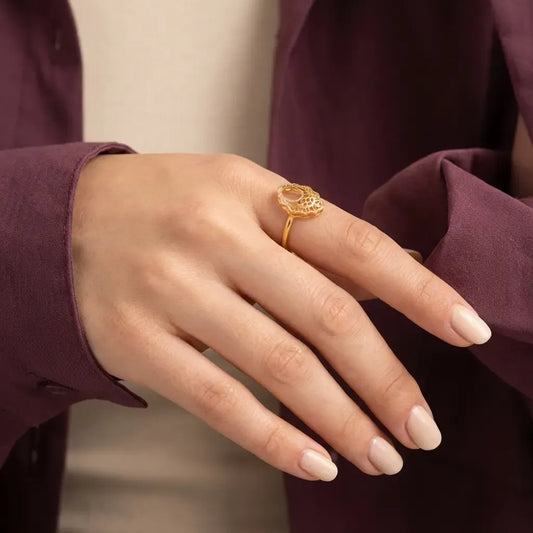 خاتم عيار 21 بتصميم عصري - Ghamieh