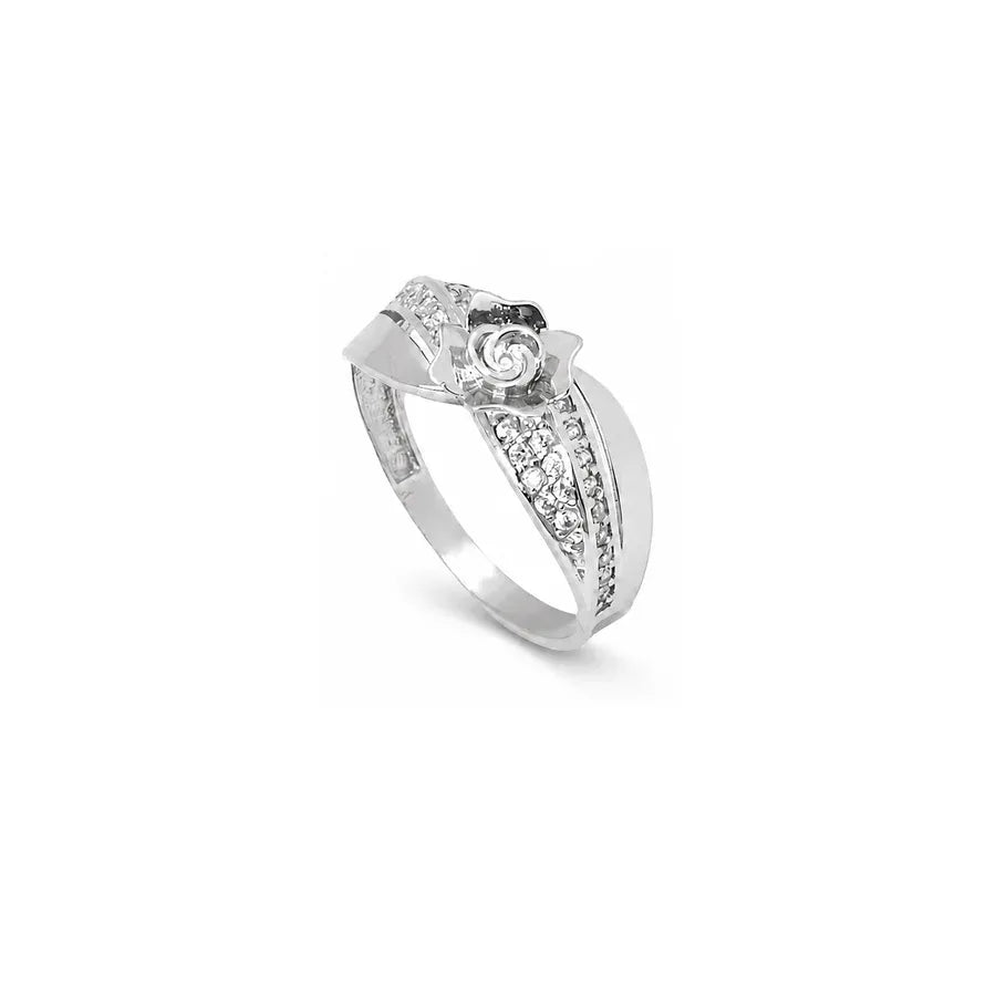 18K White Gold Ring with Evelyn Design