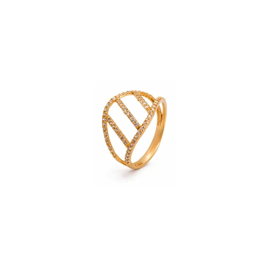 18K Gold Ring with Elegant Soft Design