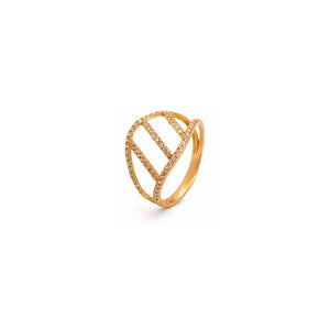 18K Gold Ring with Elegant Soft Design